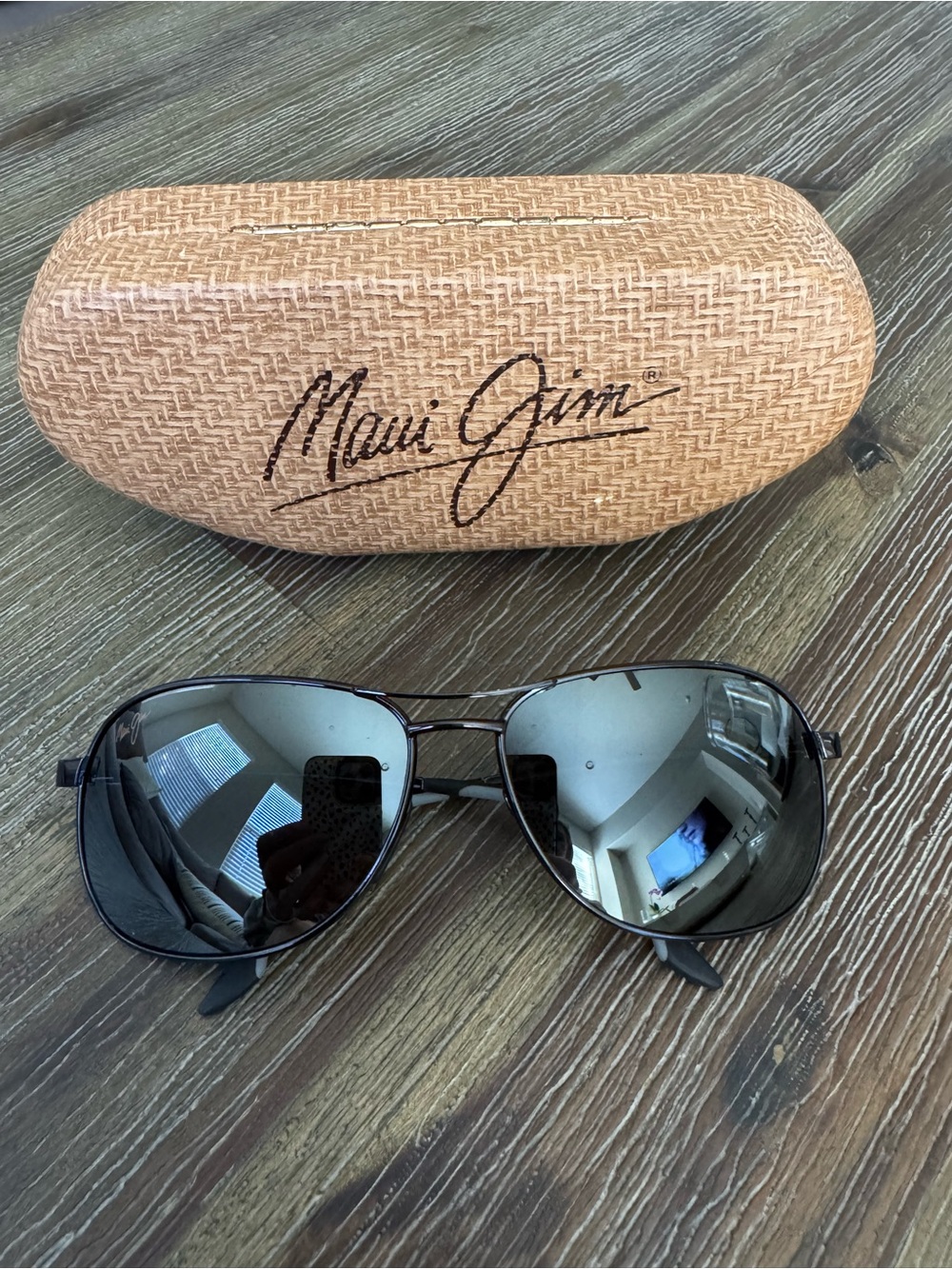 Maui Jim Black Aviator Sunglasses with Mirrored Lenses